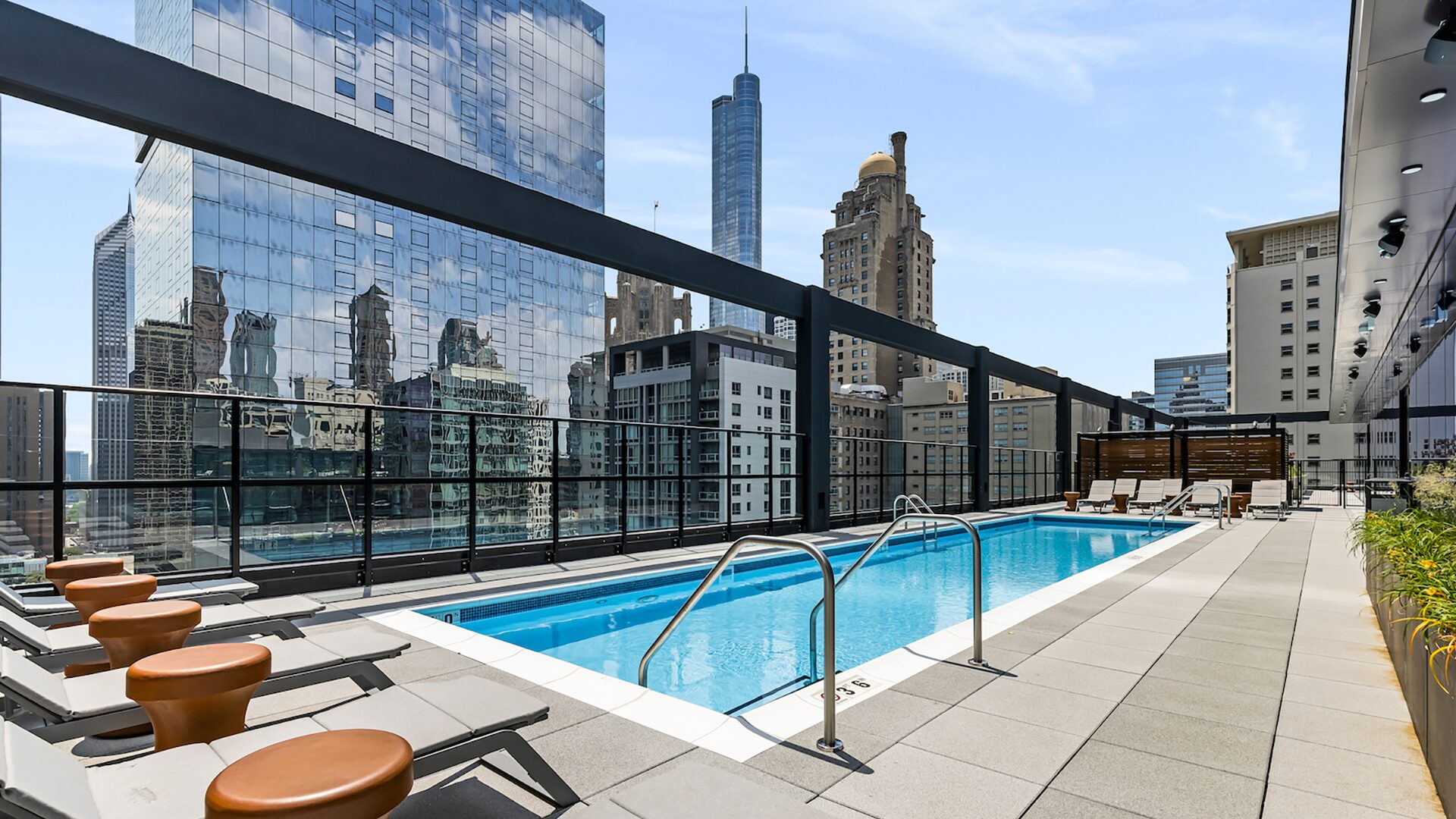 01-The-Saint-Grand-Rooftop-Pool